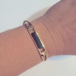 Avon Gold Tone Vintage bracelet